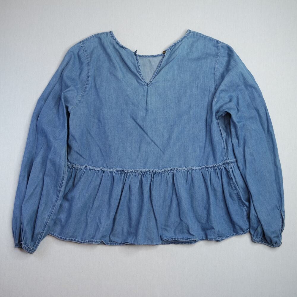 Universal Thread Blouse Women M Medium Blue Long Sleeve Denim Medium Wash Casual